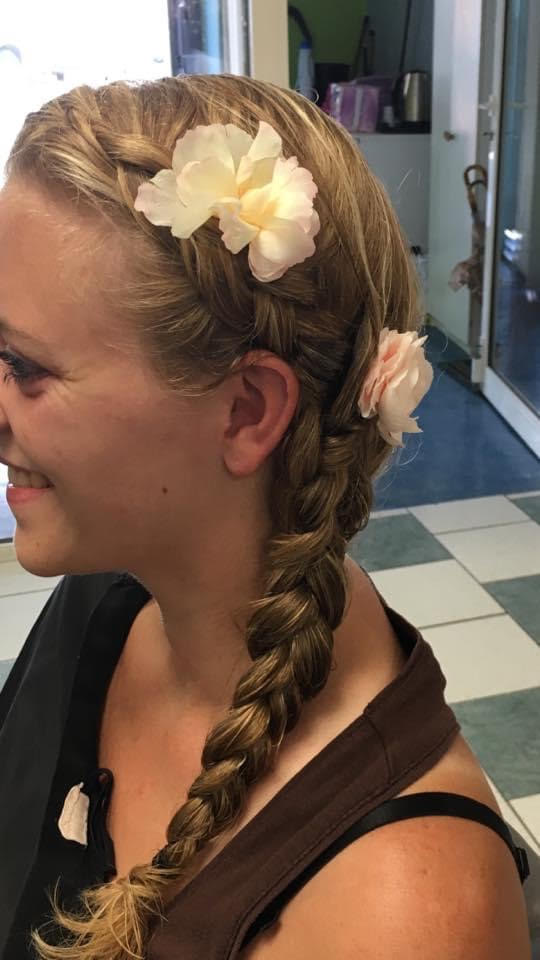 coiffure mariée Dieulouard tresse avec fleurs